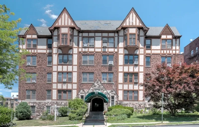 55 Randolph Place Unit 403 #403 Unit 403 City Of Orange, NJ 07079