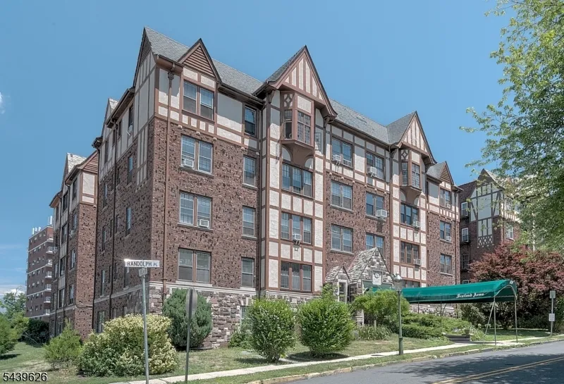 55 Randolph Place Unit 403 #403 Unit 403 City Of Orange, NJ 07079