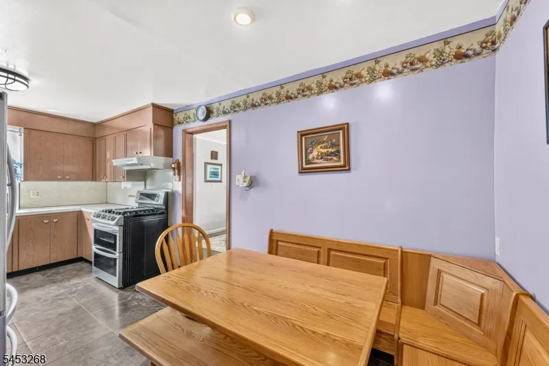 127 N Clark Ave Somerville, NJ 08876
