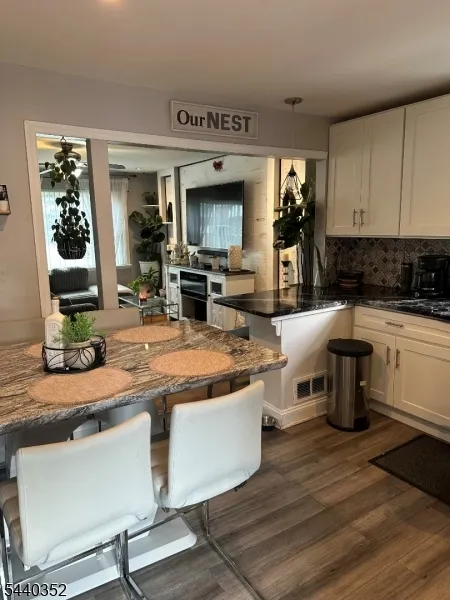 422 W Linden Ave Linden City, NJ 07036