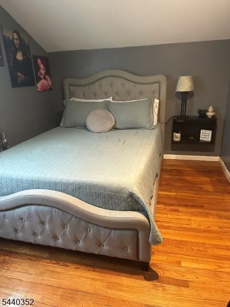 422 W Linden Ave Linden City, NJ 07036