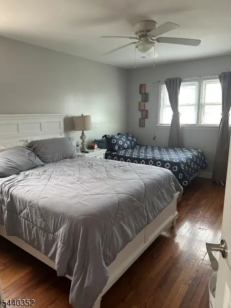 422 W Linden Ave Linden City, NJ 07036