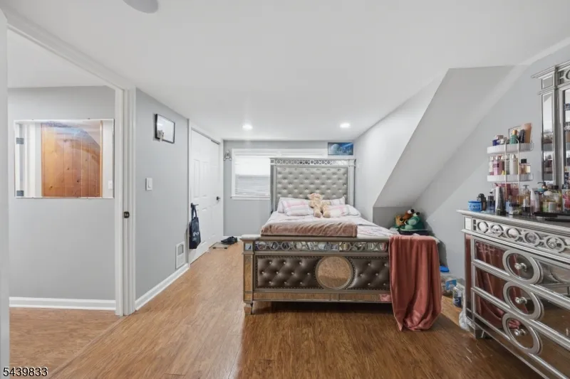 156 Baker Ave South Plainfield, NJ 07080