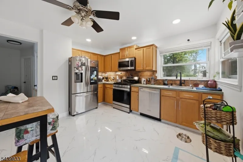 156 Baker Ave South Plainfield, NJ 07080