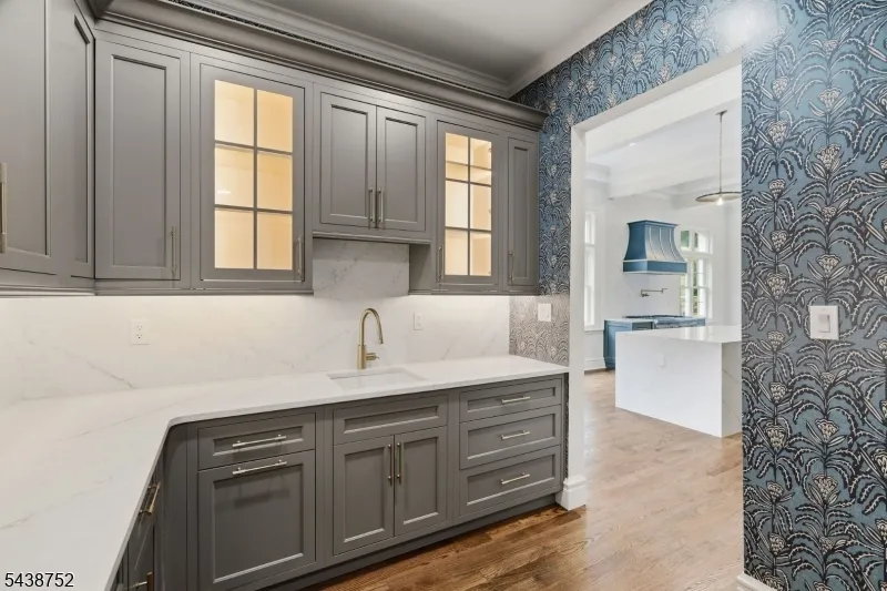 207 Union St Montclair, NJ 07042