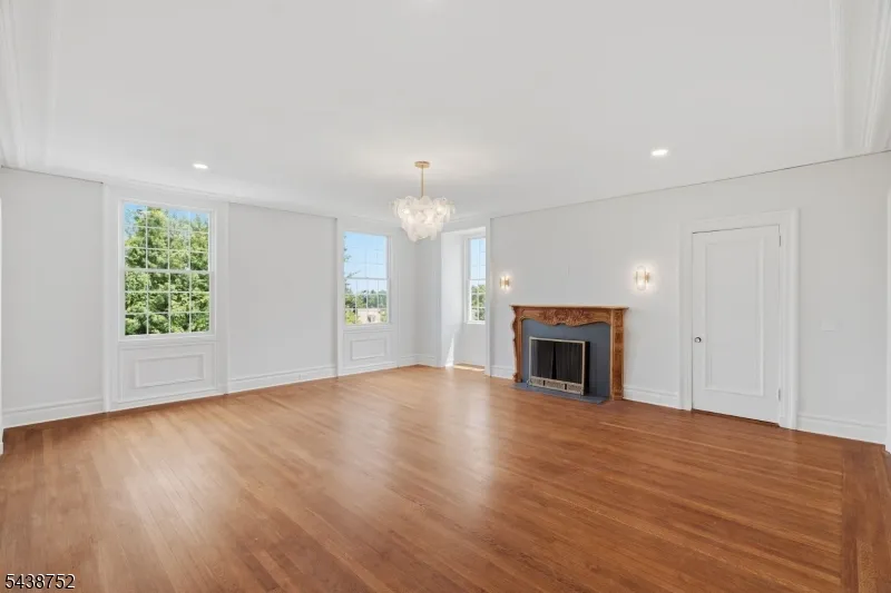 207 Union St Montclair, NJ 07042