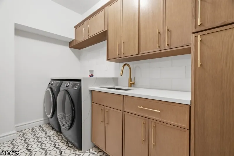 207 Union St Montclair, NJ 07042