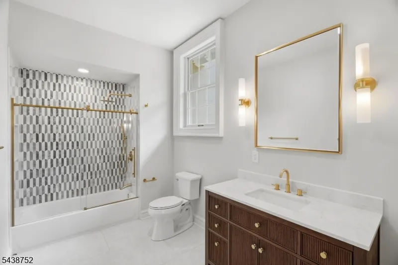 207 Union St Montclair, NJ 07042