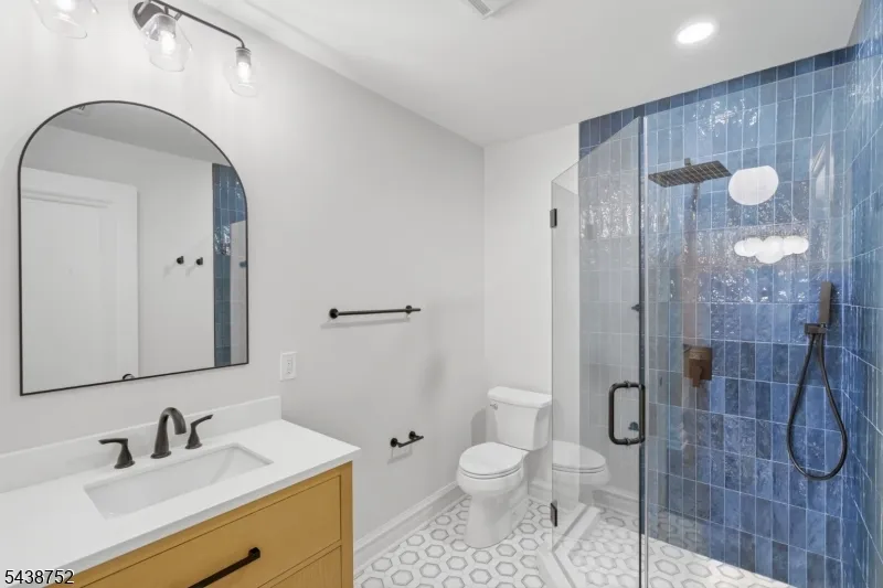 207 Union St Montclair, NJ 07042