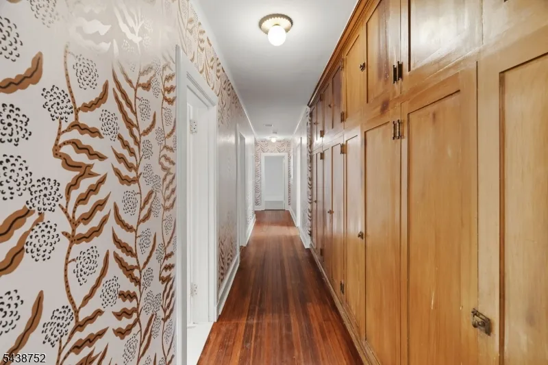 207 Union St Montclair, NJ 07042