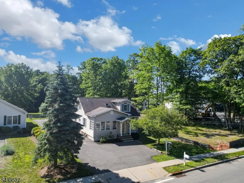 1093 Littleton Rd Parsippany-Troy Hills, NJ 07950