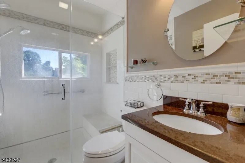 1093 Littleton Rd Parsippany-Troy Hills, NJ 07950