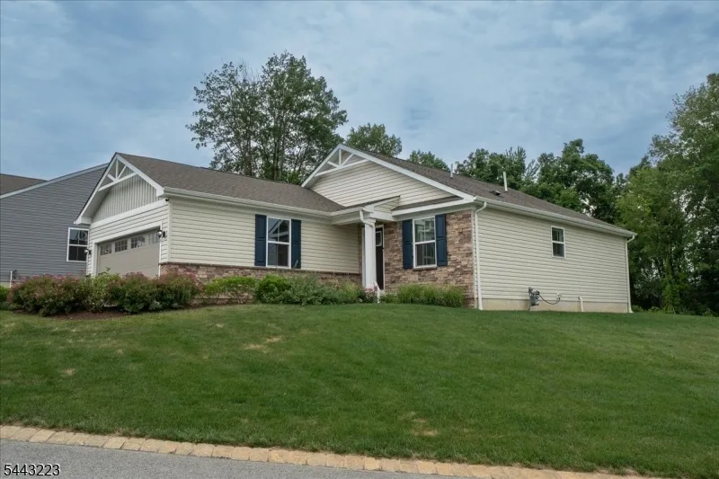 49 Coventry Rd Hardyston, NJ 07419
