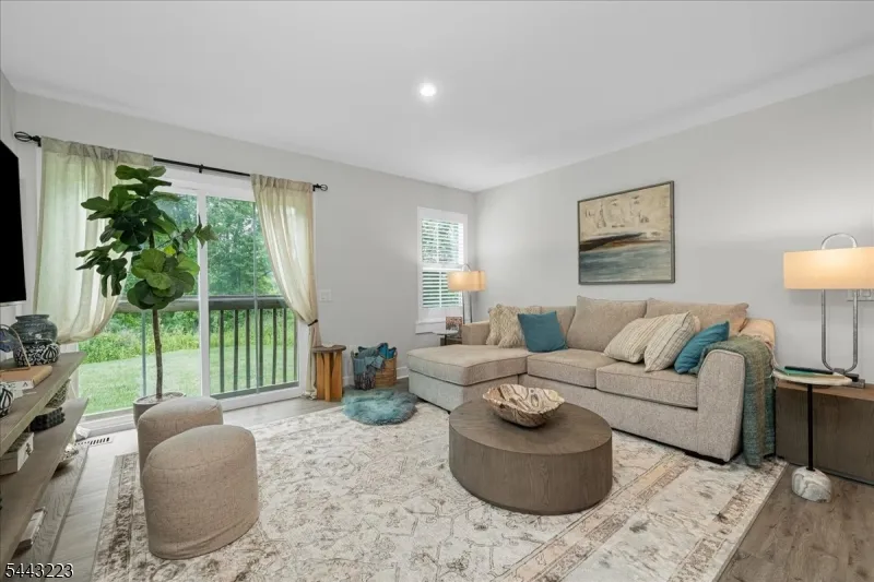 49 Coventry Rd Hardyston, NJ 07419