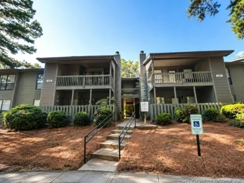 1820 Tryon Drive #6