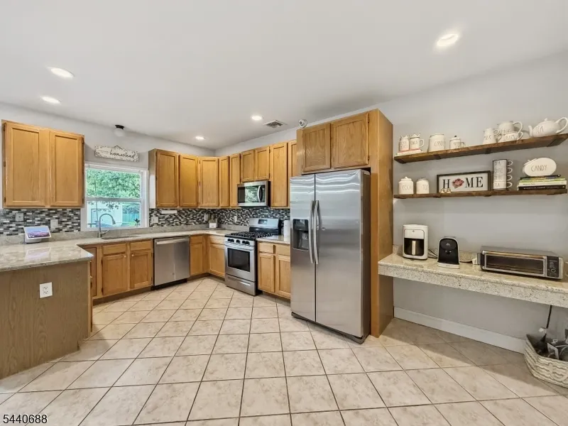 323 Frank Applegate Rd Jackson, NJ 08527