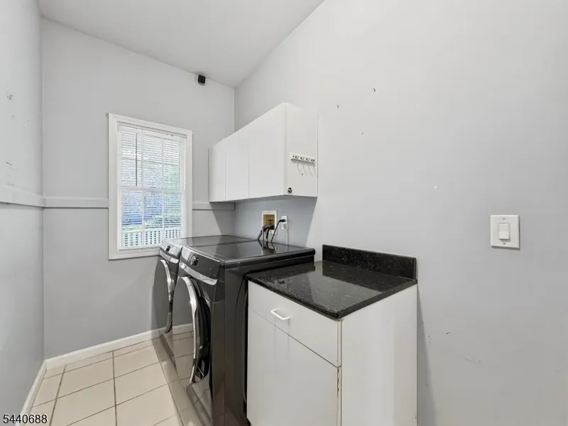 323 Frank Applegate Rd Jackson, NJ 08527