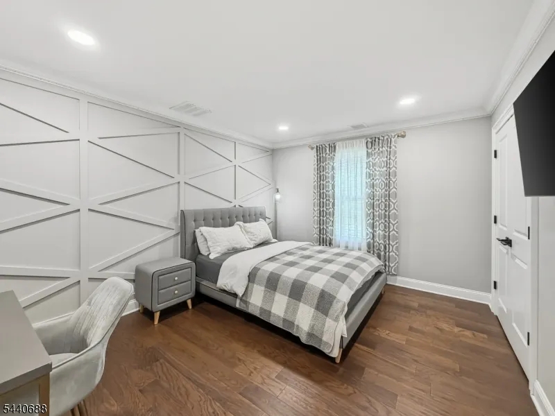 323 Frank Applegate Rd Jackson, NJ 08527