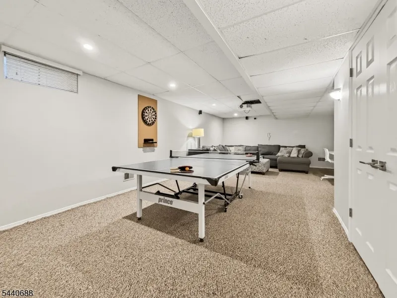 323 Frank Applegate Rd Jackson, NJ 08527