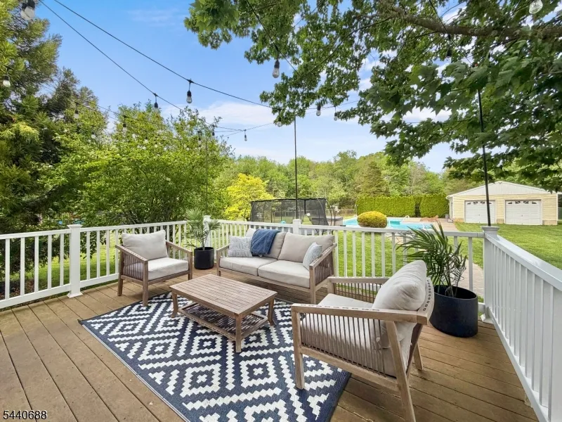 323 Frank Applegate Rd Jackson, NJ 08527