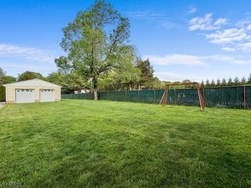 323 Frank Applegate Rd Jackson, NJ 08527