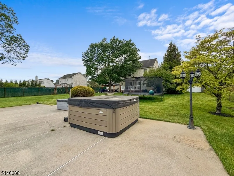 323 Frank Applegate Rd Jackson, NJ 08527