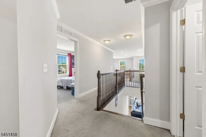 1 Passe Ct Hillsborough, NJ 08844
