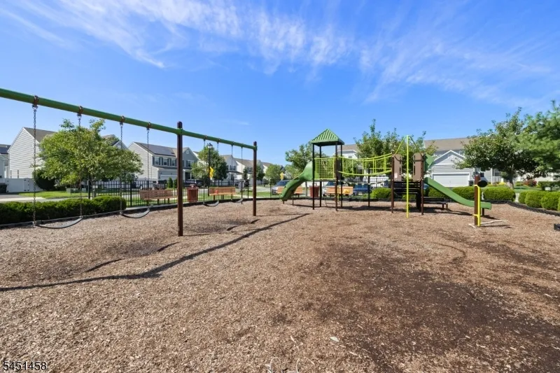 1 Passe Ct Hillsborough, NJ 08844