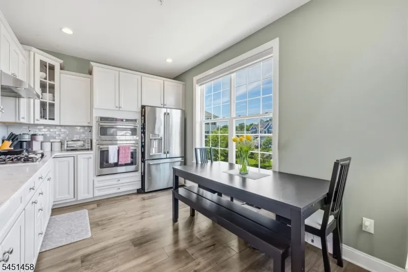 1 Passe Ct Hillsborough, NJ 08844