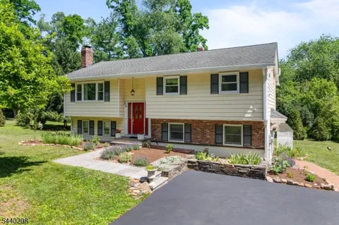 29 Oxford Cir