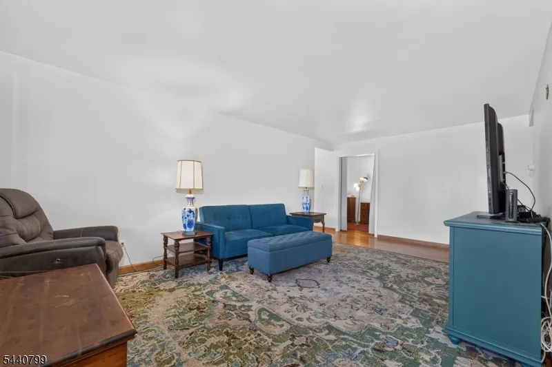 15 Kensington Rd #G Unit G Chatham, NJ 07928