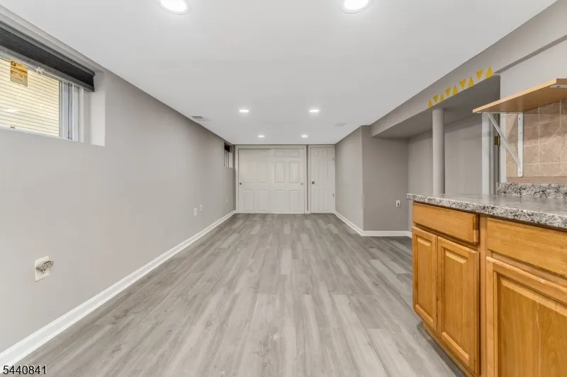 119 Edgewood Rd Linden City, NJ 07036