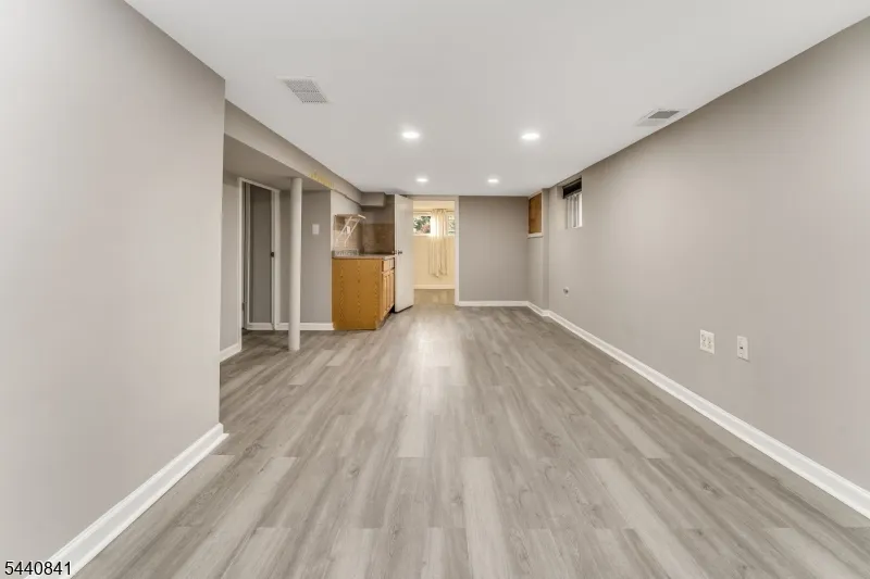 119 Edgewood Rd Linden City, NJ 07036