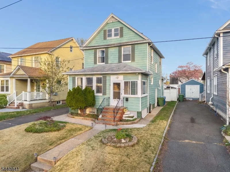 119 Edgewood Rd Linden City, NJ 07036