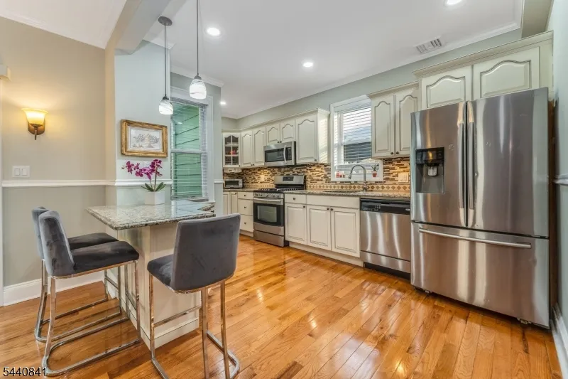 119 Edgewood Rd Linden City, NJ 07036