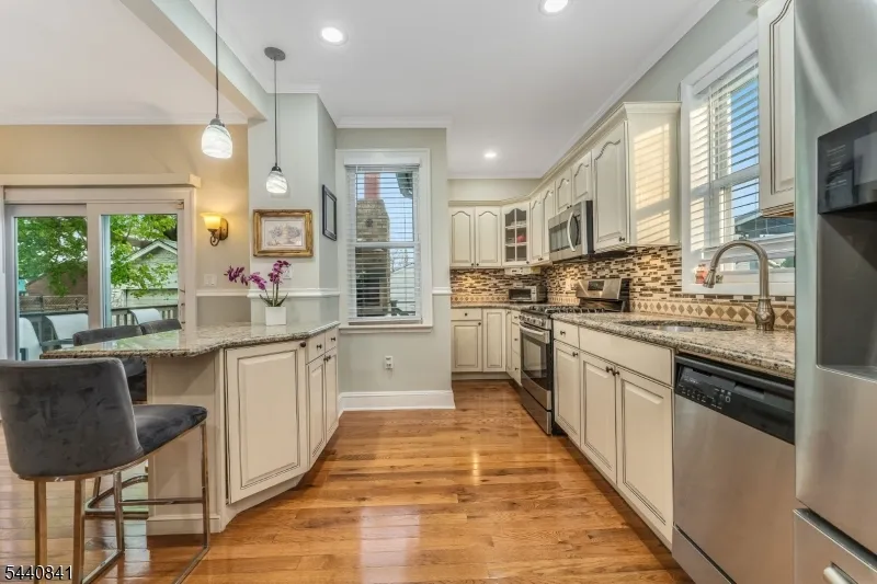 119 Edgewood Rd Linden City, NJ 07036