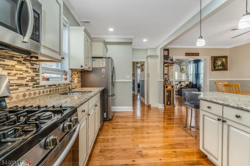 119 Edgewood Rd Linden City, NJ 07036