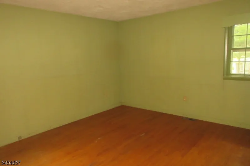 3 Mine Hill Rd Washington, NJ 07882
