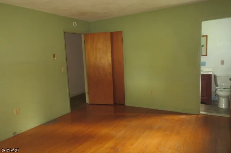 3 Mine Hill Rd Washington, NJ 07882