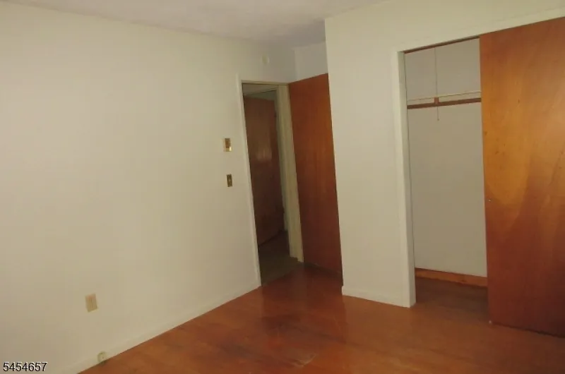 3 Mine Hill Rd Washington, NJ 07882