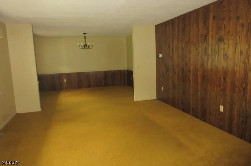 3 Mine Hill Rd Washington, NJ 07882