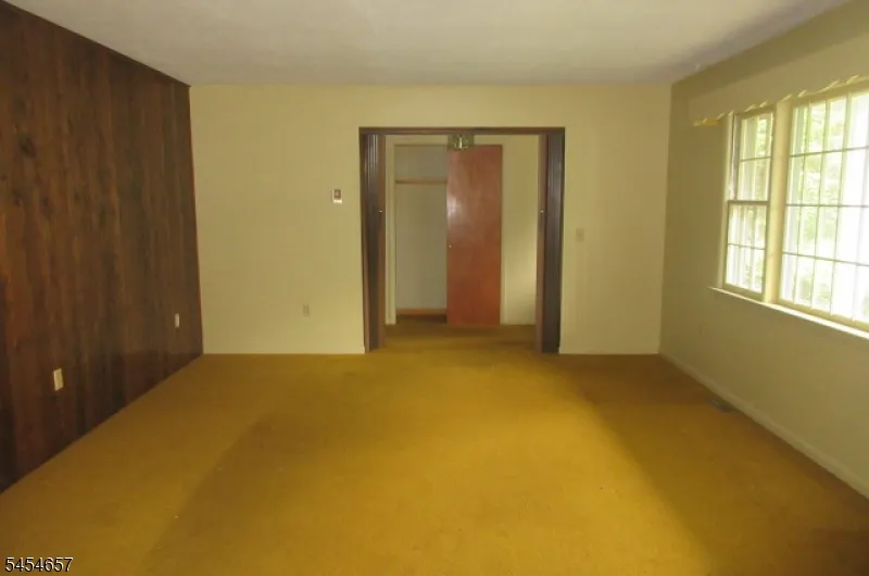 3 Mine Hill Rd Washington, NJ 07882