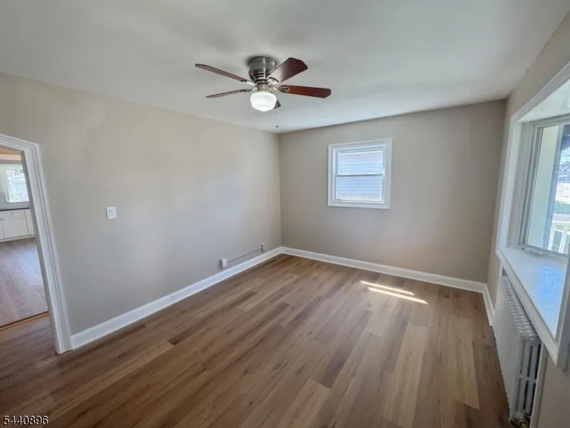 192 N 6Th St Saddle Brook, NJ 07663