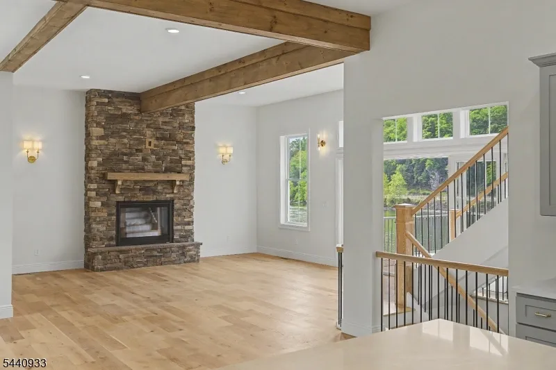 159 Byram Ln Kingwood, NJ 08559