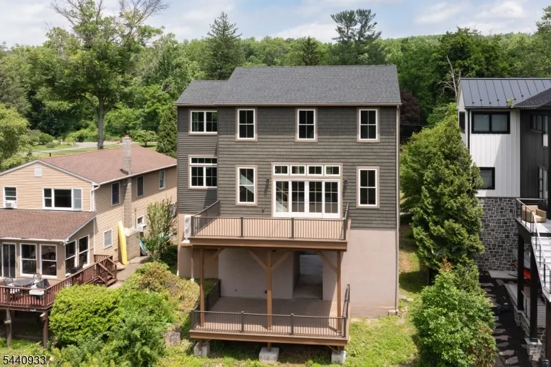 159 Byram Ln Kingwood, NJ 08559