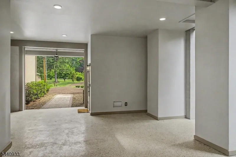 159 Byram Ln Kingwood, NJ 08559