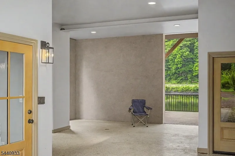159 Byram Ln Kingwood, NJ 08559