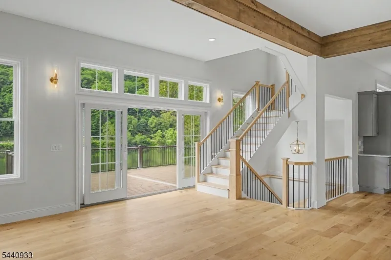 159 Byram Ln Kingwood, NJ 08559