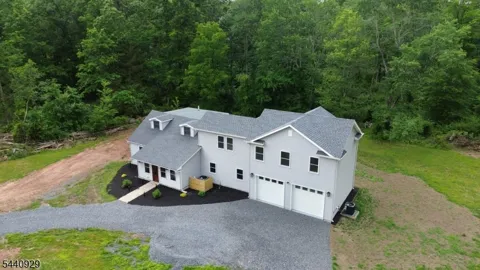 8 Britton Rd