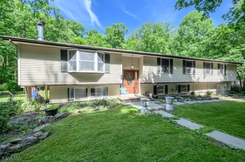 11 Pine Ridge Rd